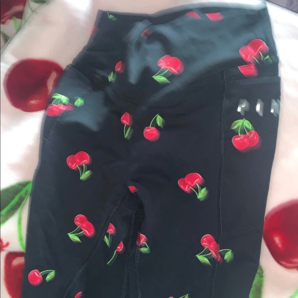 Pink Victoria secret leggings - Picture 3 of 4